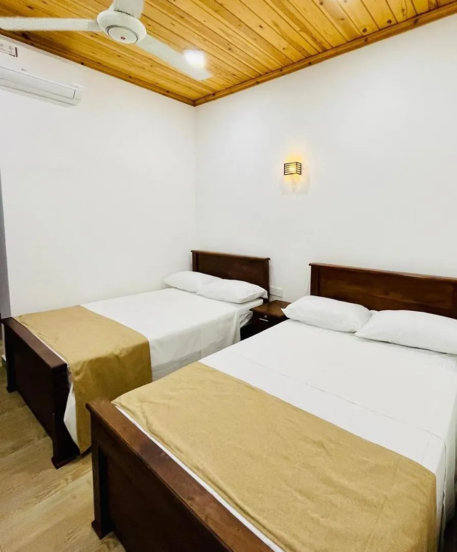 Jacks Lounge And Hotel Kandy