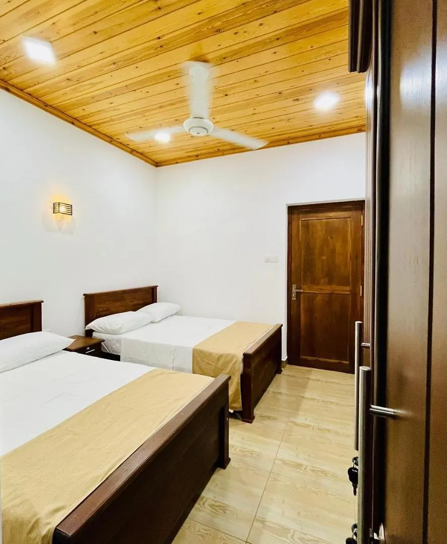 **  Jacks Lounge And Hotel Kandy Sri Lanka