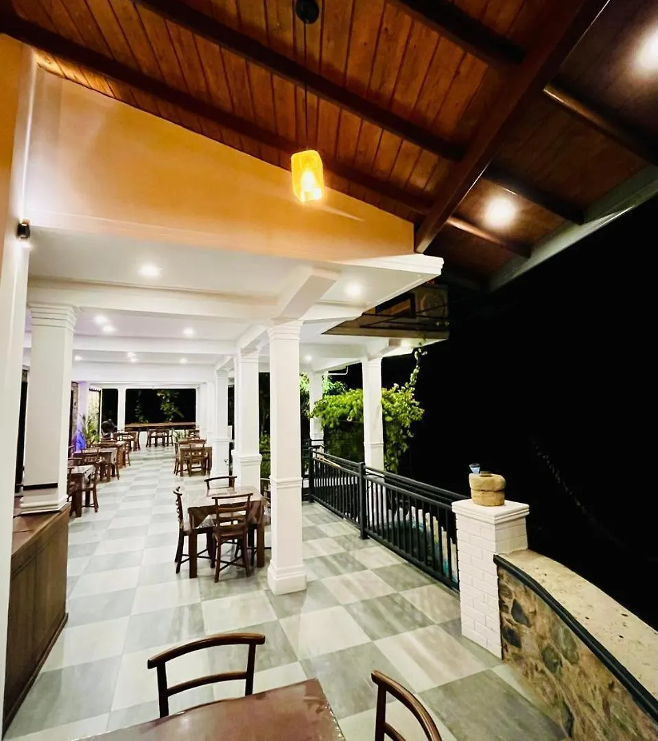 Jacks Lounge And Hotel Kandy