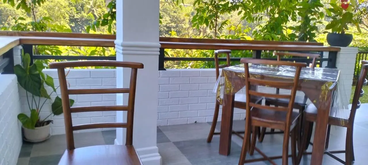 Jacks Lounge And Hotel Kandy 2*,  Sri Lanka